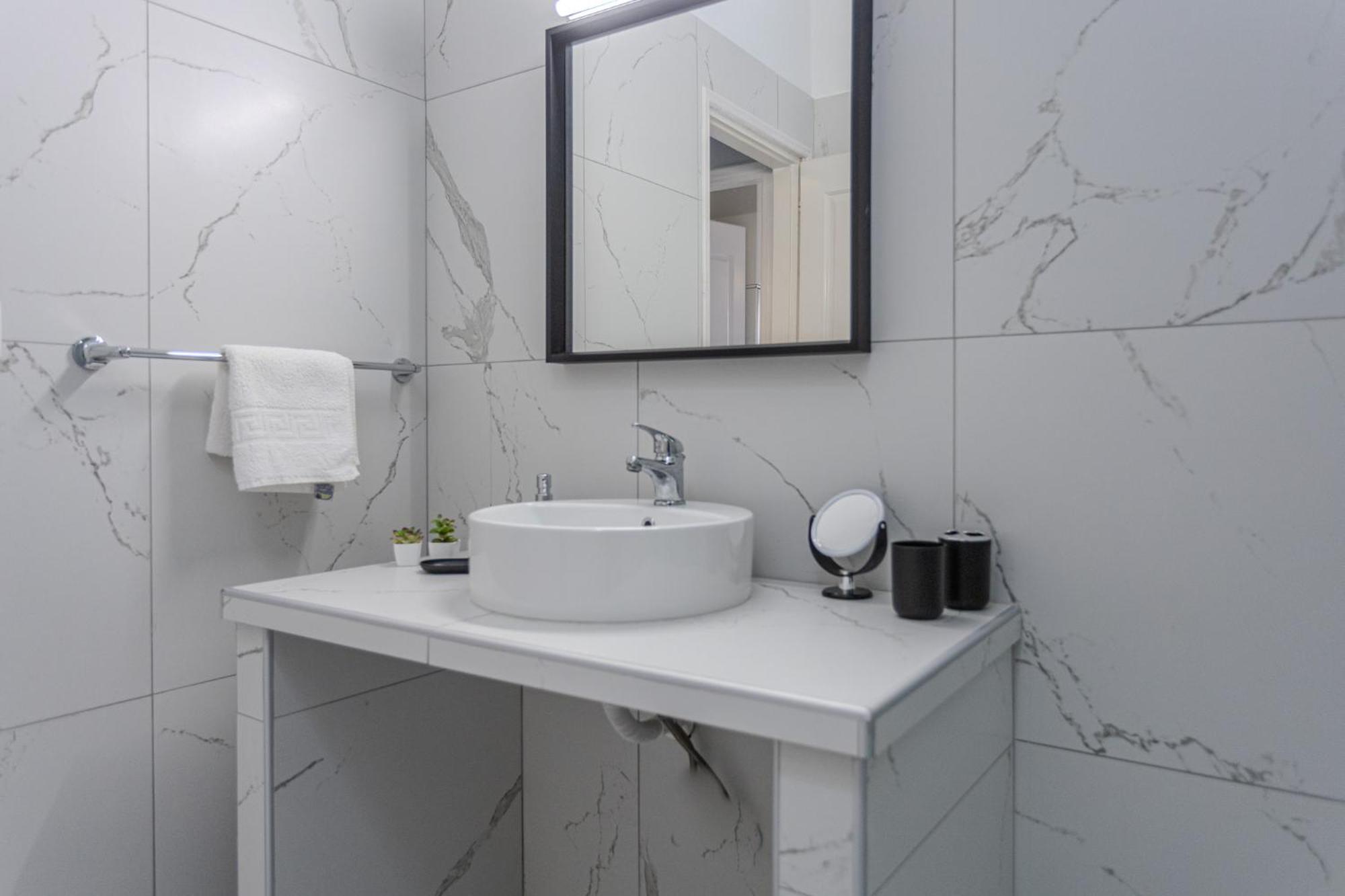 Jl Kassiopi Apartment *